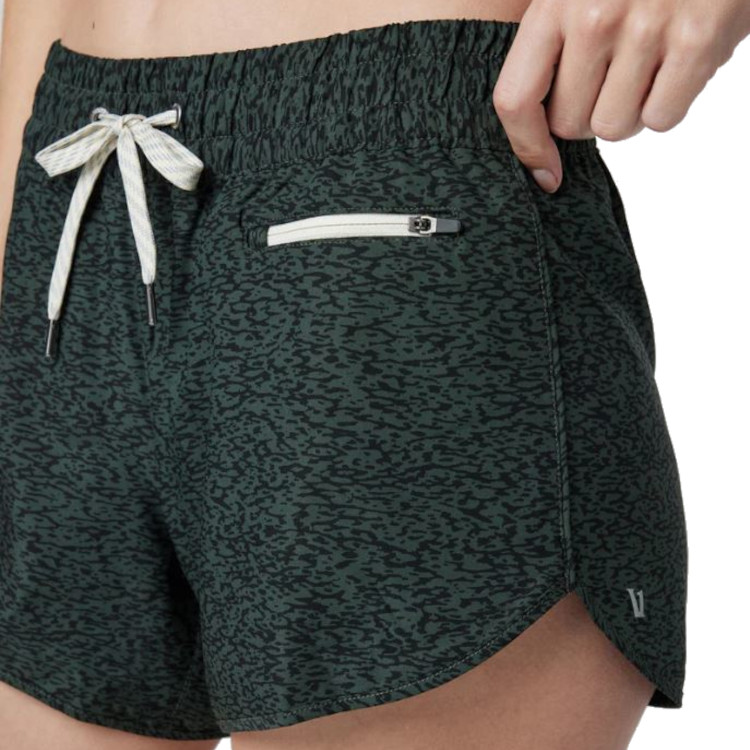 Vuori Clementine 4" Short 2.0 - Women's - Image 4